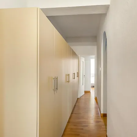 Apartment Guesthost - Ponte Vecchio Roomy Florence