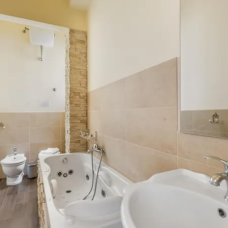 Apartment Guesthost - Ponte Vecchio Roomy